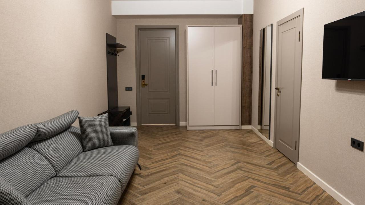 Five Hotel Бішкек Екстер'єр фото