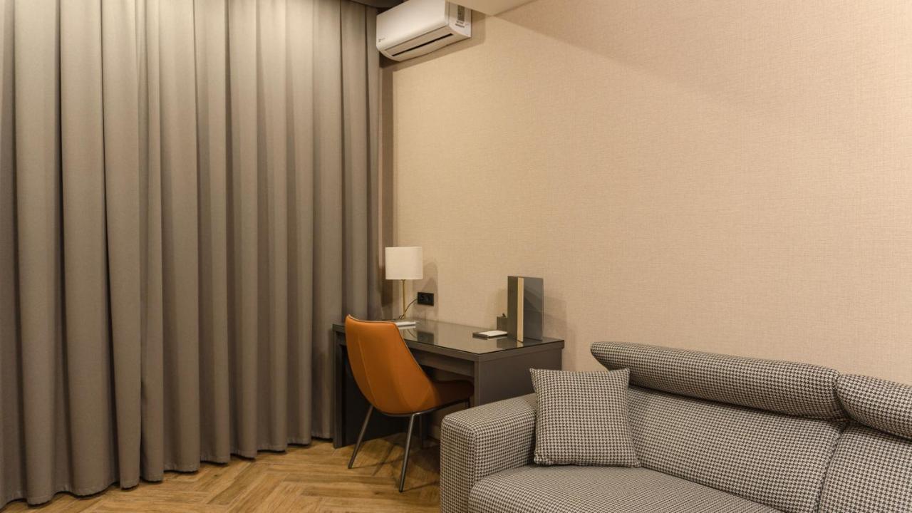 Five Hotel Бішкек Екстер'єр фото