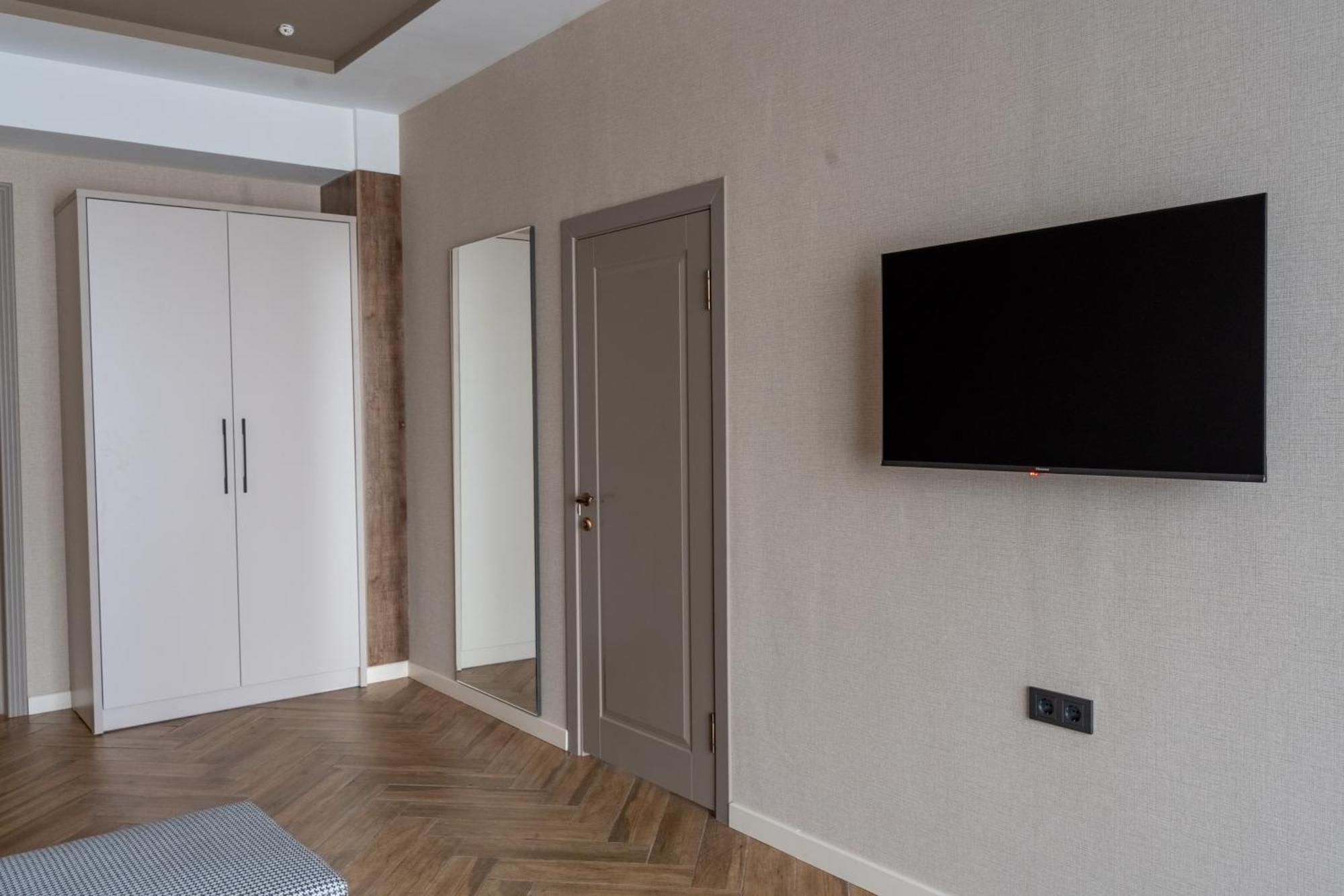 Five Hotel Бішкек Екстер'єр фото