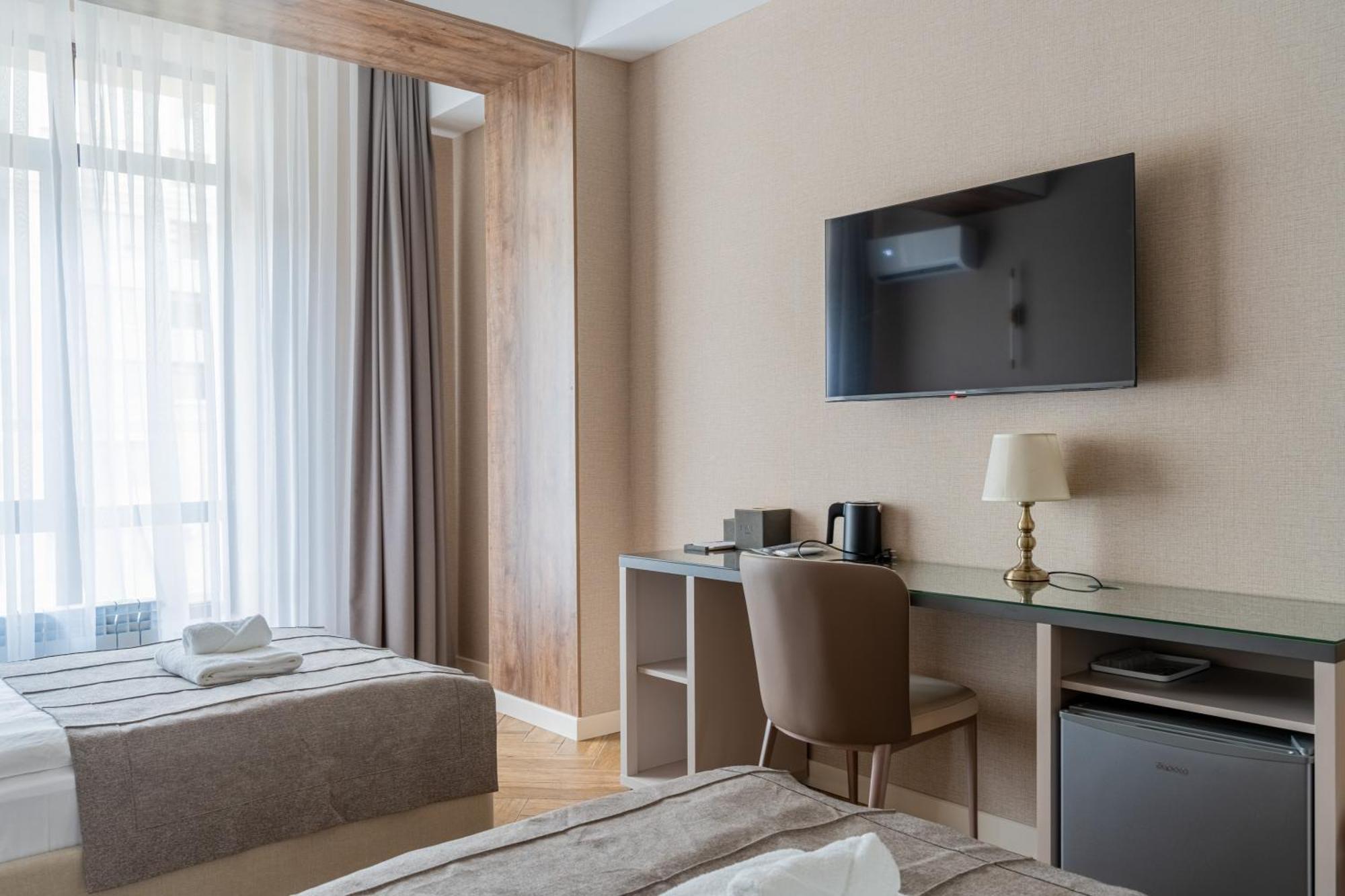 Five Hotel Бішкек Екстер'єр фото