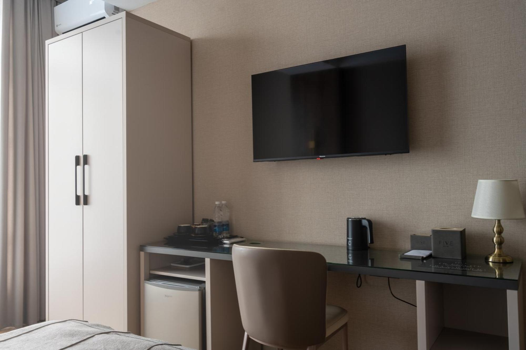 Five Hotel Бішкек Екстер'єр фото