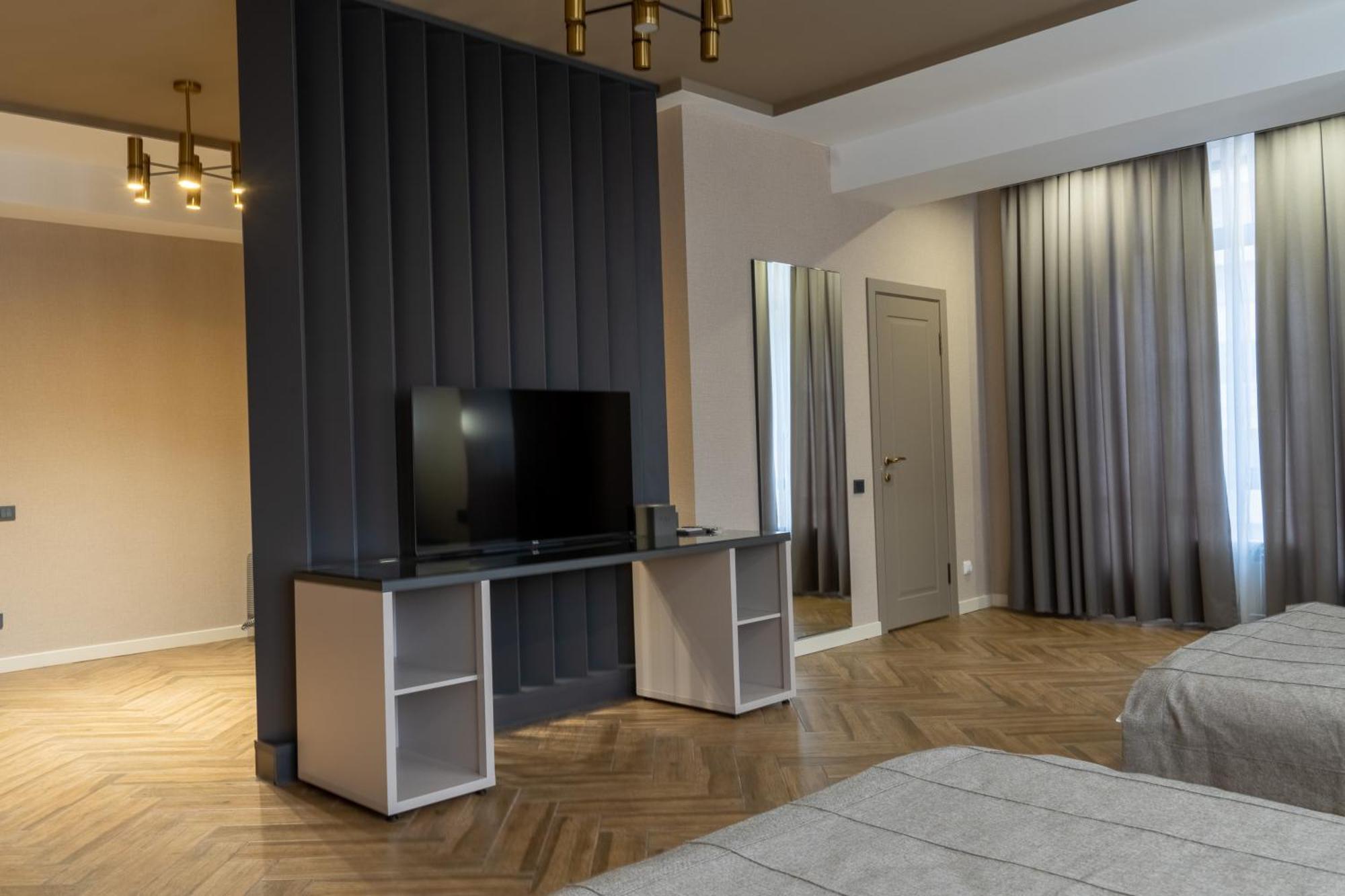 Five Hotel Бішкек Екстер'єр фото